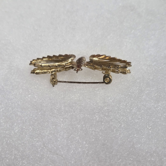 Gold Winged Moth Brooch - Picture 3 of 3